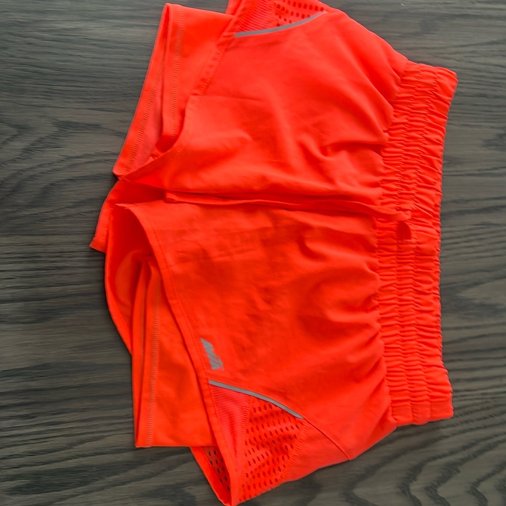 Avia Shorts